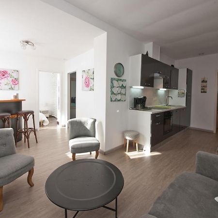 Gite 65 M2 200 M Gare T-G-V 400 M Centre-Ville Grand Parking 250 Places Gratuit Face Au Logement Arras Exterior foto